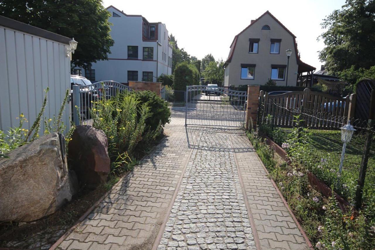 Lovely Hohen Neuendorf Exterior foto
