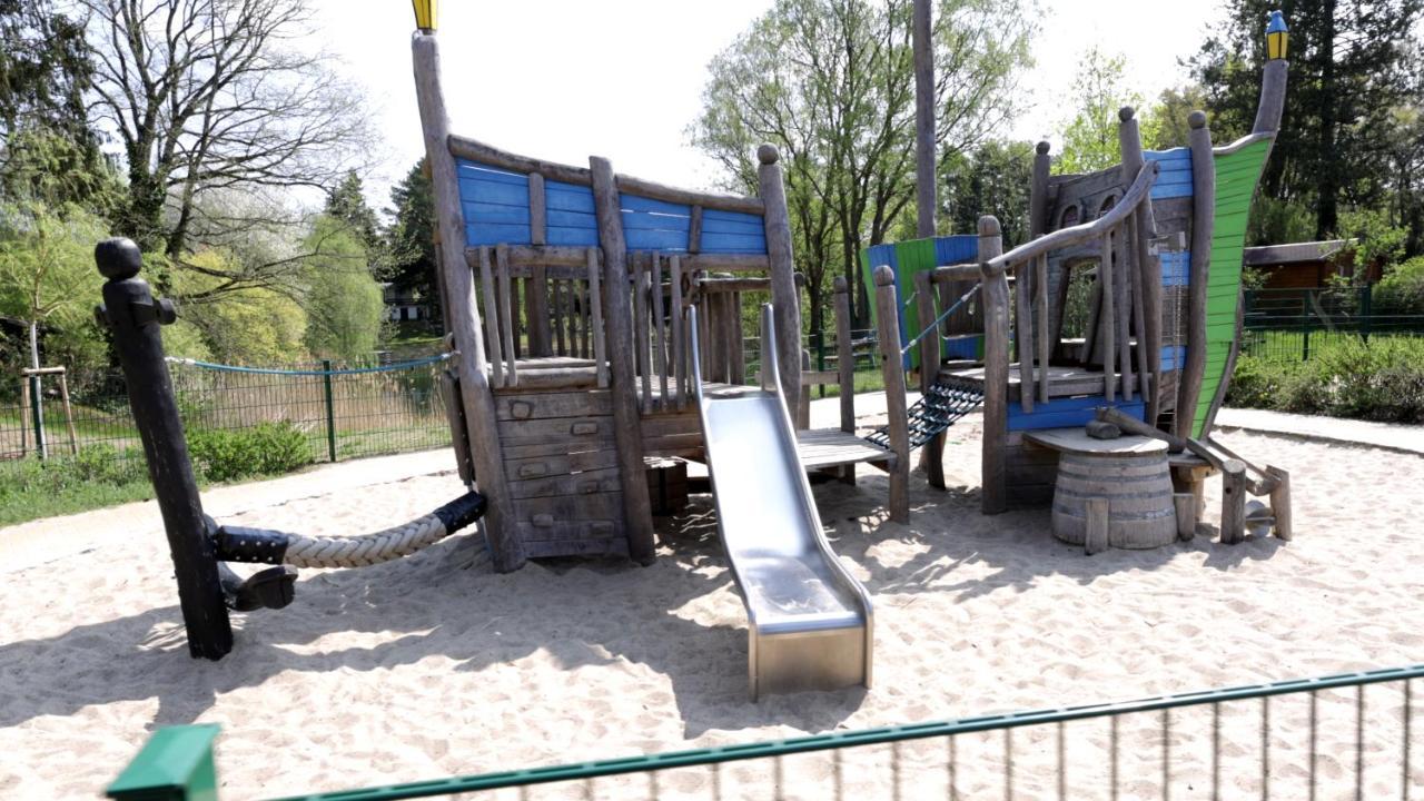 Lovely Hohen Neuendorf Exterior foto